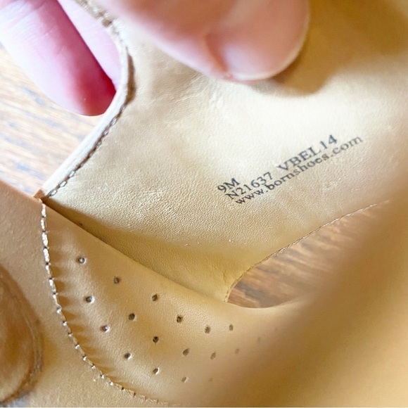 Crown by BORN | Leather Sling Back Metallic Block Heeled Sandals Size 9 - Picture 6 of 15